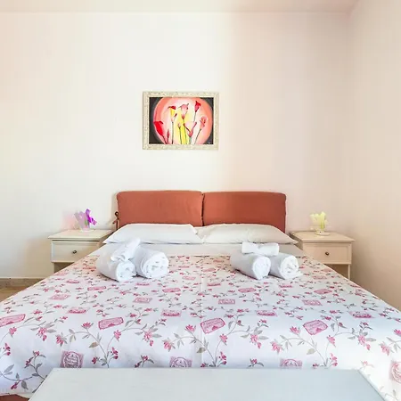 Contemoro Bed & Breakfast 3*